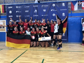 Jubelfoto Carola Schaefermeyer Volleyball WM 3